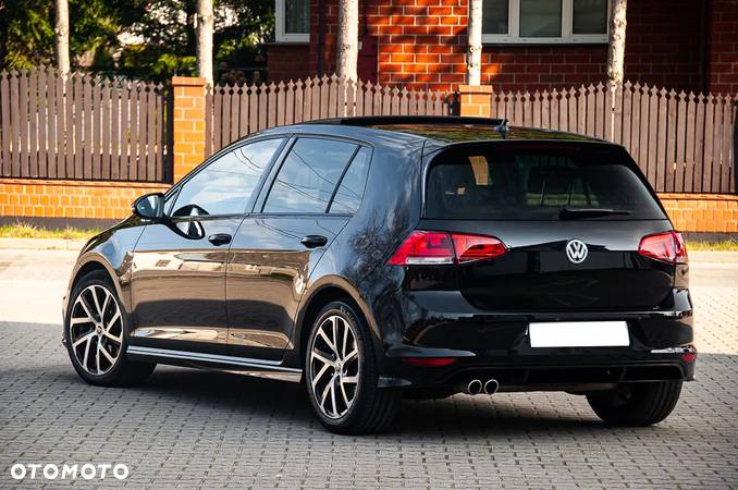 Volkswagen Golf 2.0 TDI SCR DSG R-Line - 11