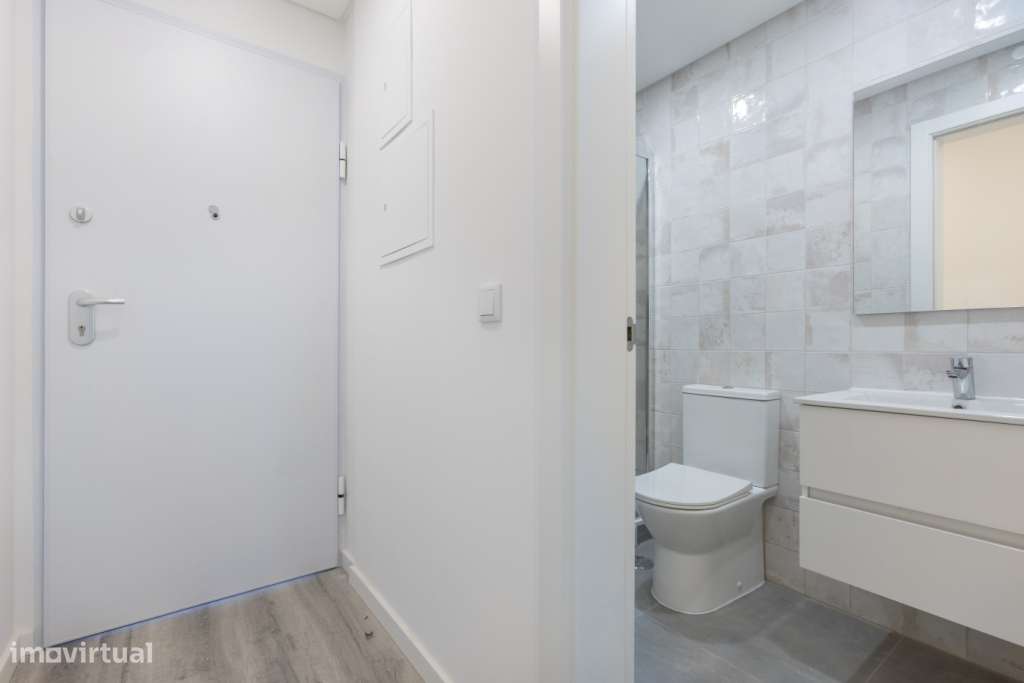 T2 remodelado / Novo com vista parcial Rio. - Grande imagem: 2/14