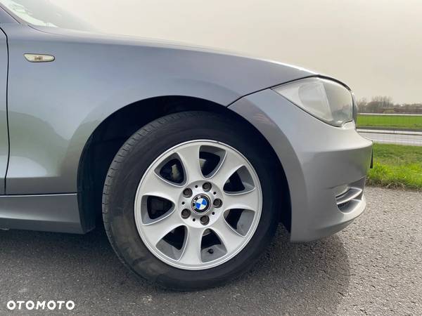 BMW Seria 1 120d - 8