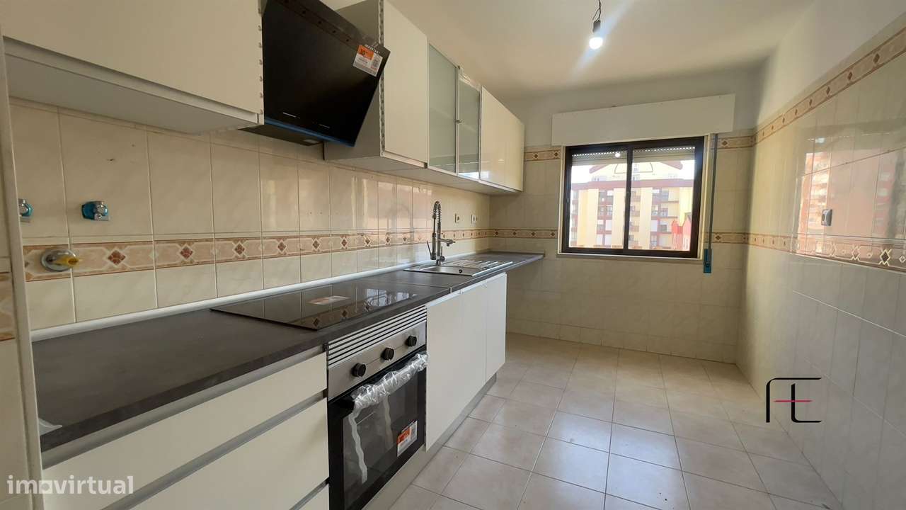 Apartamento T2 Venda em Algueirão-Mem Martins,Sintra - Grande imagem: 4/38
