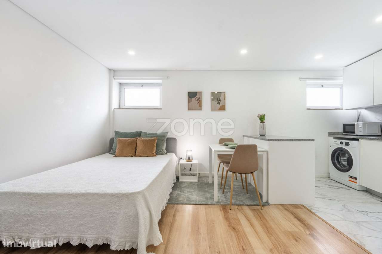 Estúdio T0 | 28m² | Junto à Avenida da Boavista - Grande imagem: 2/15