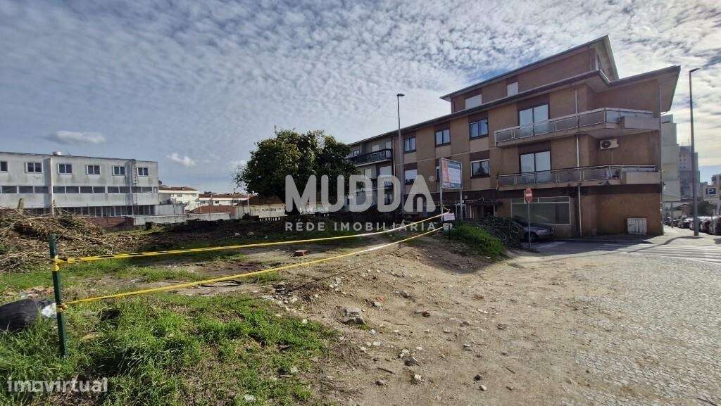 INVESTIDORES - Terreno p/ Construção no Centro de São João da Madeira-16
