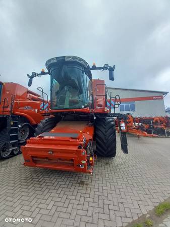 Case IH Axial-Flow 8250 - 22