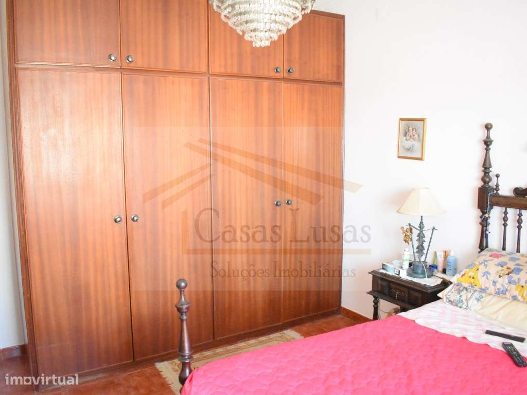 Moradia T3 no Centro do Cadaval - Localização Premium!-53