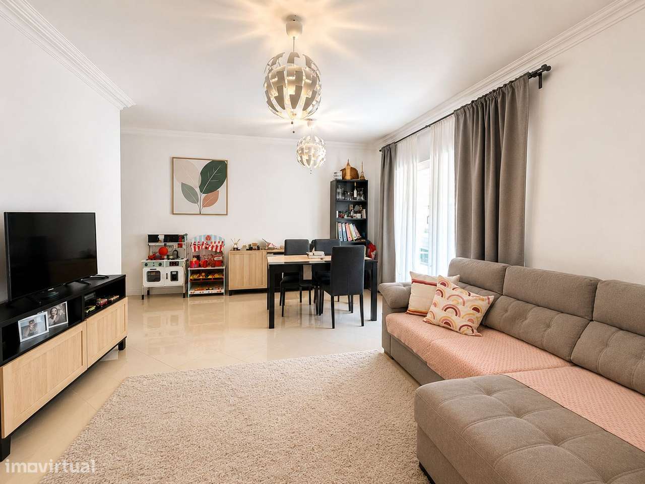 Apartamento T2 com arrecadação - zona Conquinha-19