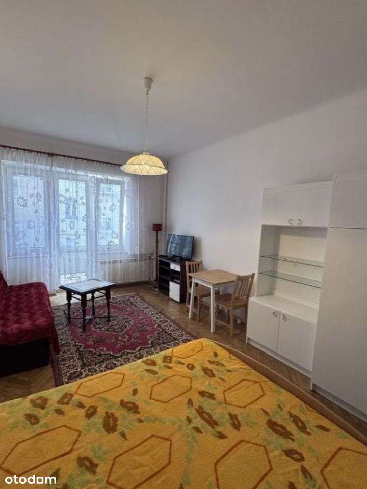 2 pokoje z balkonem w kamienicy, obok Konesera-2