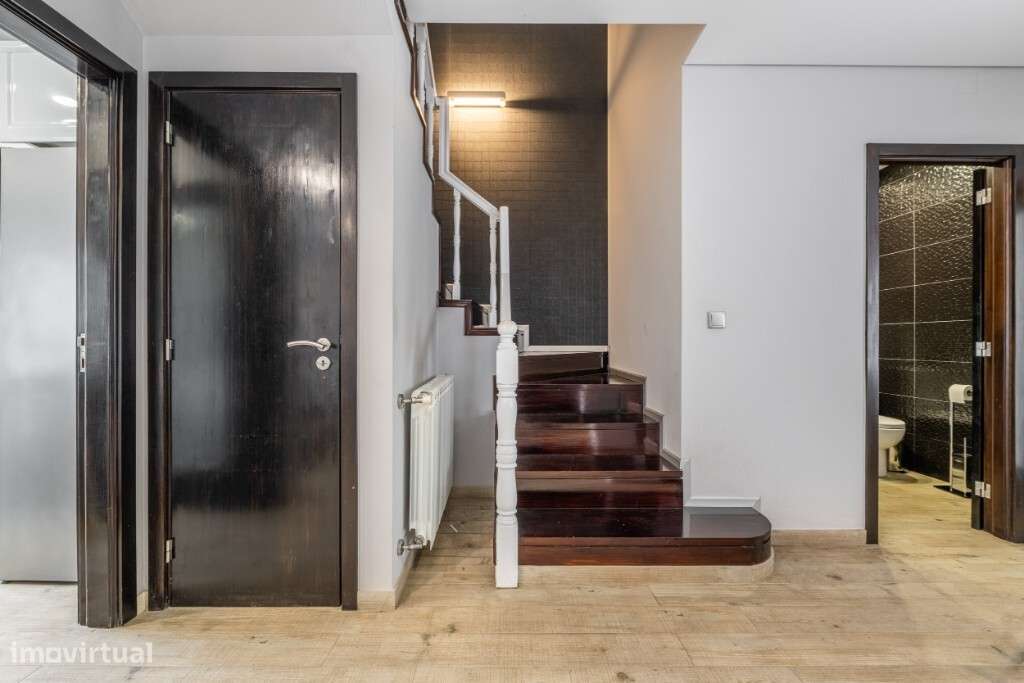 Moradia Gaveto V3 - Carrazedo - Grande imagem: 3/27