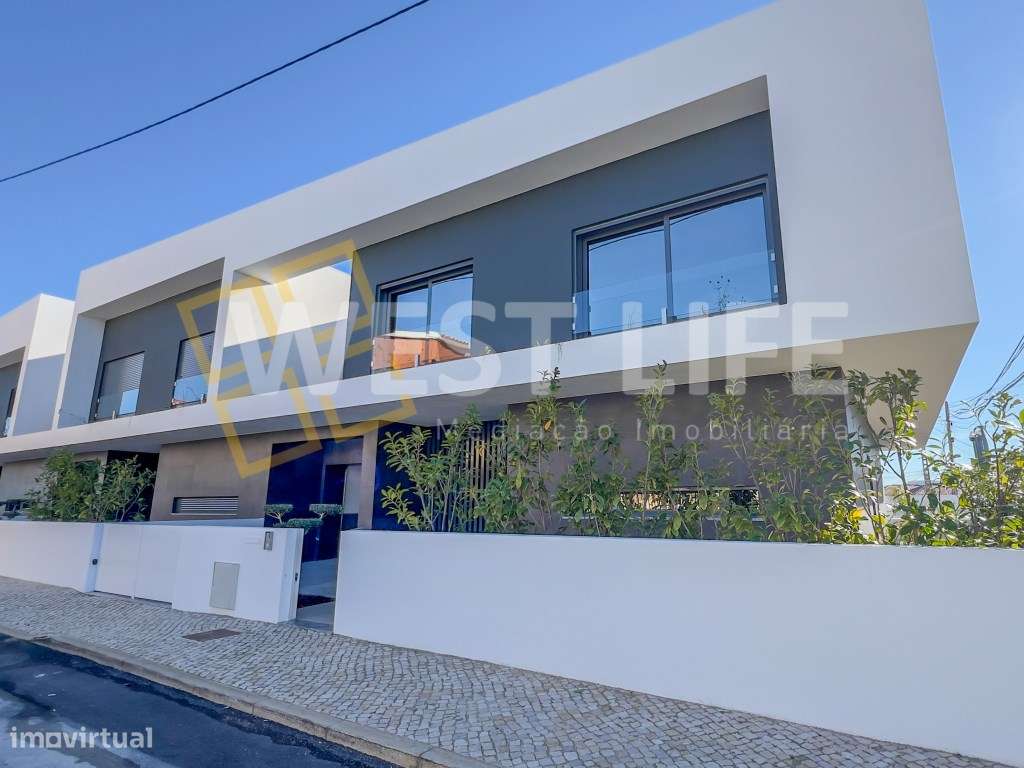 Moradia T4 em condomínio fechado com piscina aquecida e espaços ver... - Grande imagem: 5/45