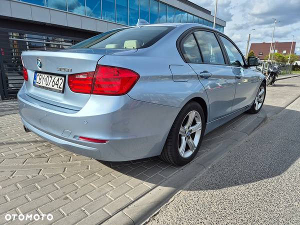 BMW Seria 3 328i Sport-Aut Sport Line - 3