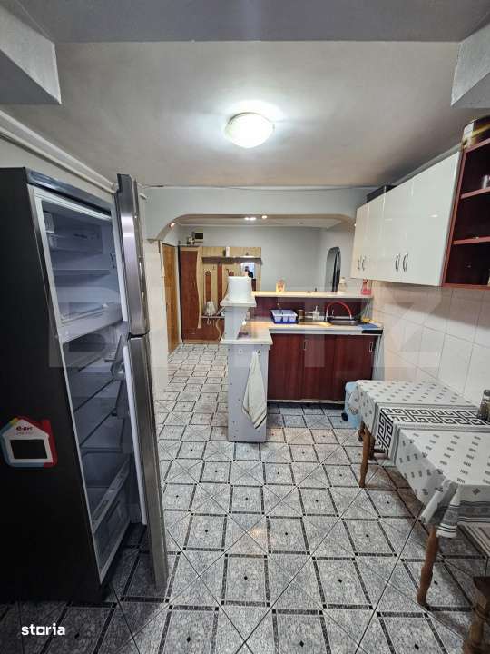 Apartament 3 camere, 68 mp, decomandat, zona Obcini - Imagine principală: 5/9