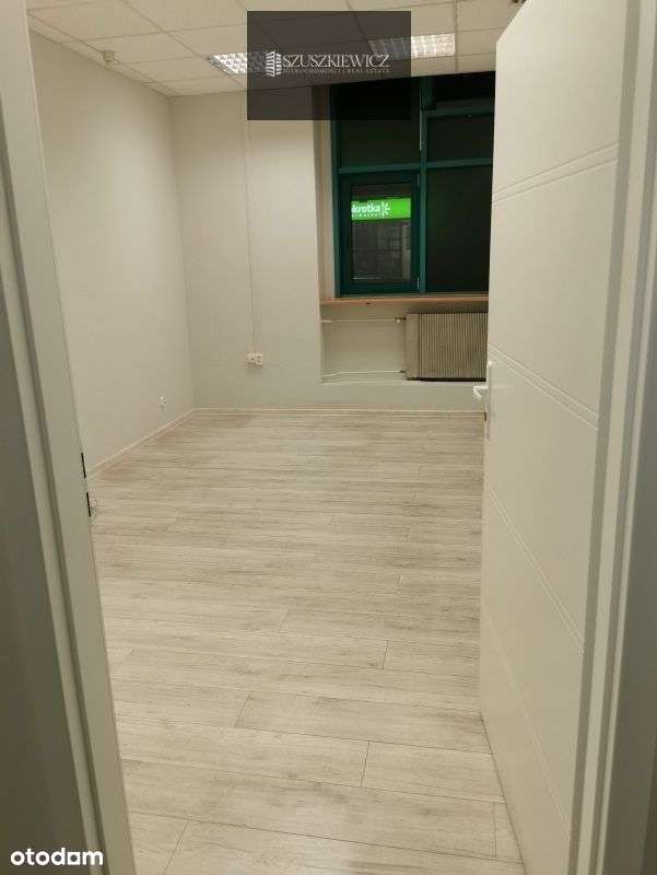 Budynek Biurowy Na Sprzedaż W Centrum 3020 M2-13