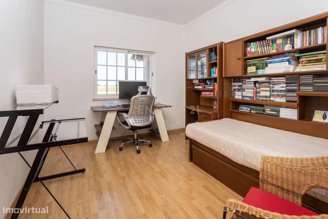 Moradia T5 com Piscina em Poceirão, Palmela-26