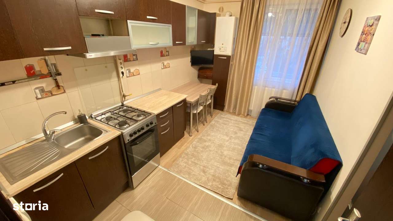 Proprietar- Garsoniera Bisericii Romane - Colina Universitatii - Imagine principală: 4/7