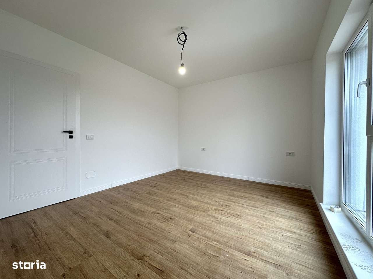 Casa 3 camere D 2 bai Teren 324mp zona Bucium Visan-9