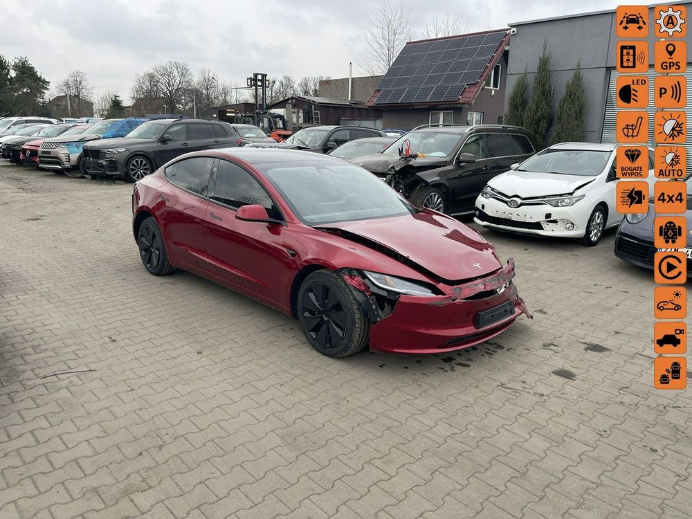 Tesla Model 3 2024