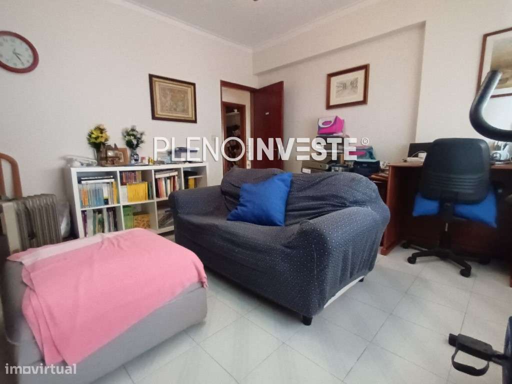 T2 com boas áreas na Arrentela-2