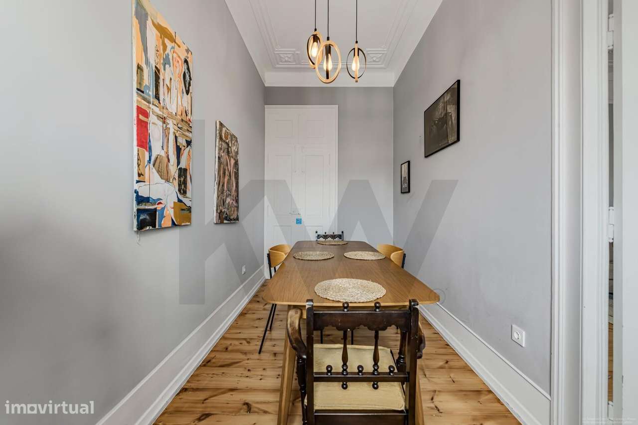 Apartamento T3 com garagem - Renovado - Alcântara-4
