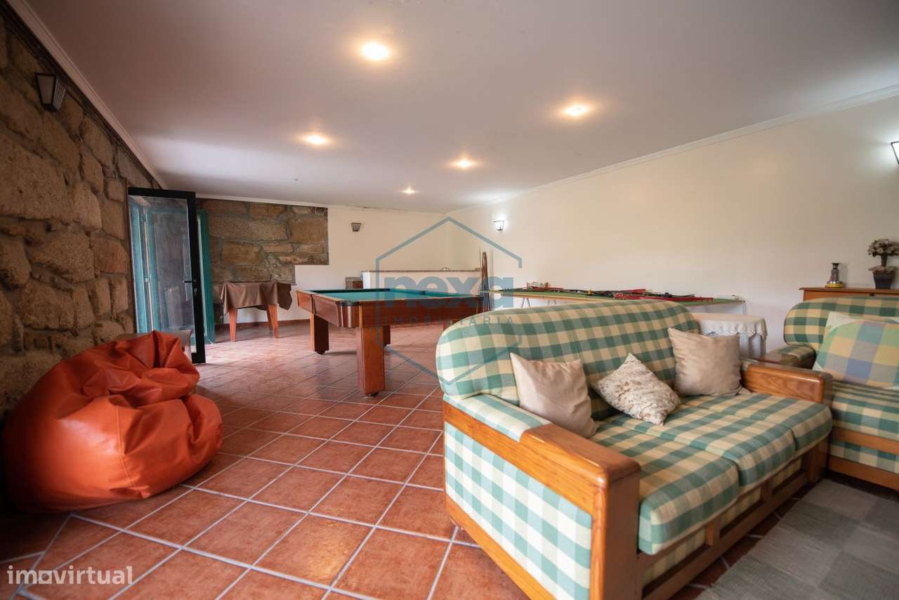 Moradia inserida em Quinta-50