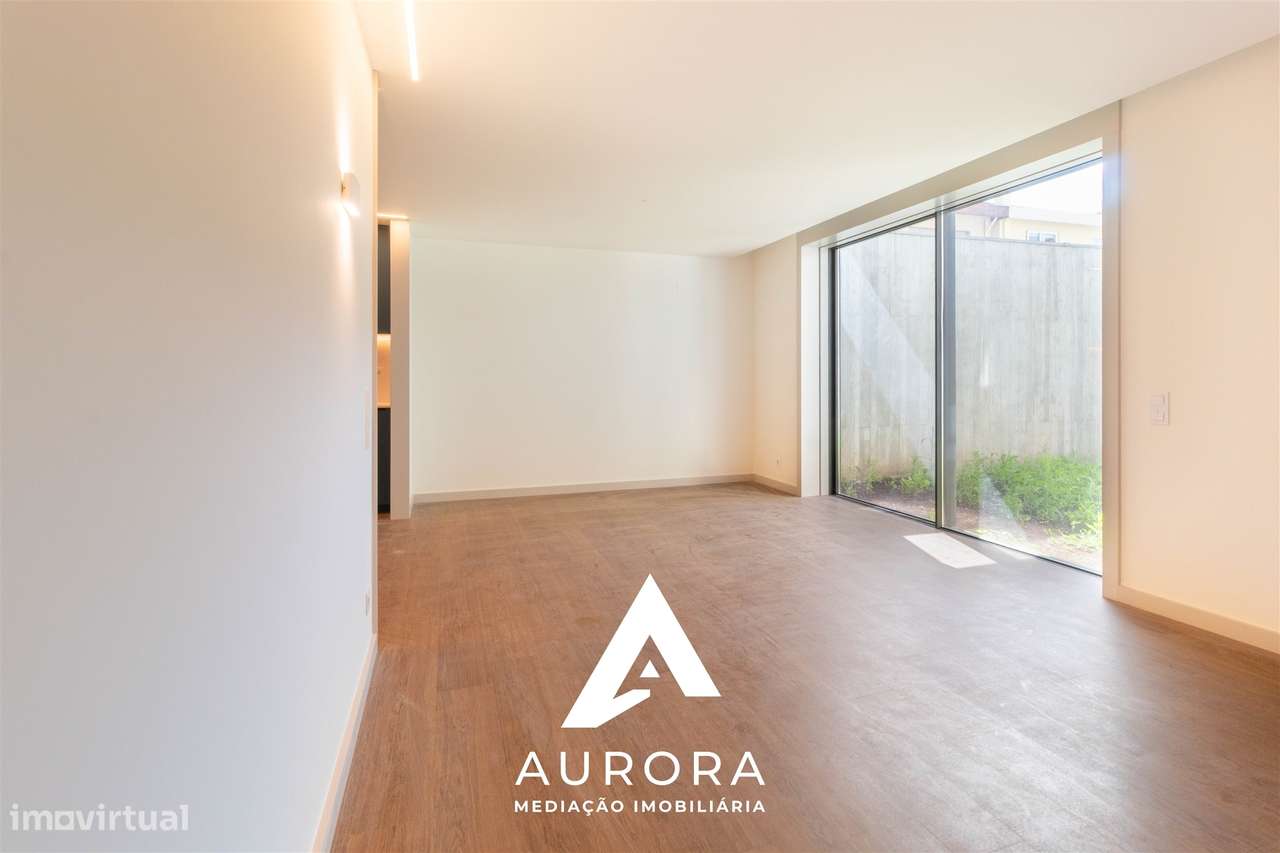 Apartamento T2 100 metros da praia c/ terraço de 37m2-2