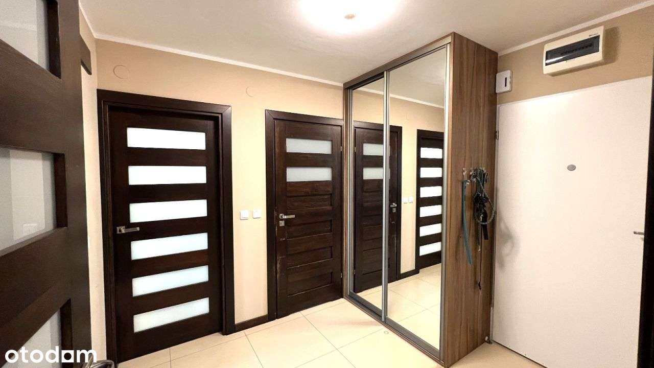 Wyjątkowe mieszkanie z garażem przy Metrze-11