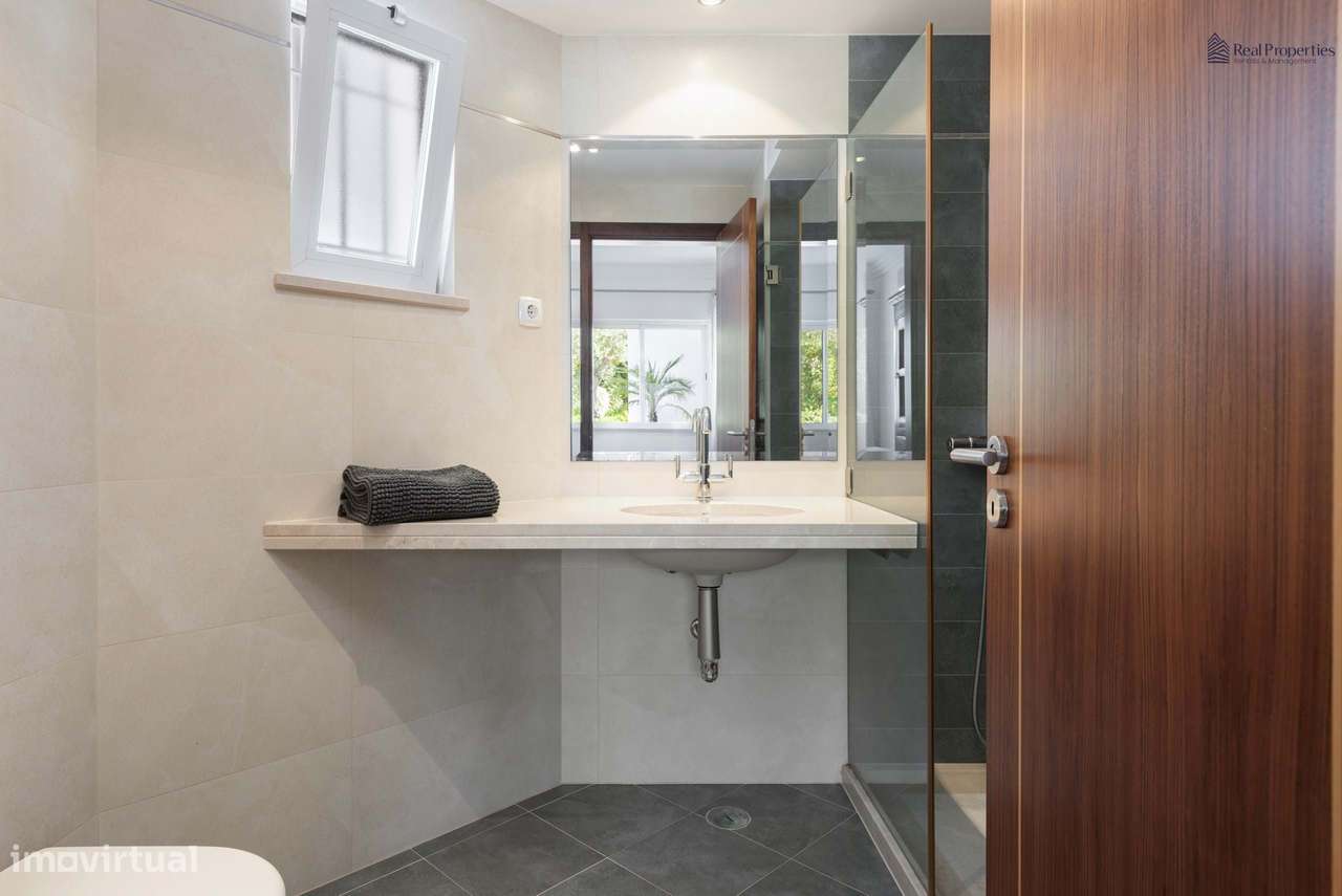 Moradia Térrea T4 Isolada em Albufeira – Um Refúgio de Luz, Conforto e-25