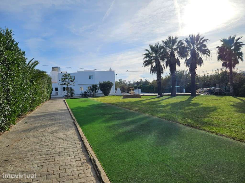 Moradia com 6 quartos, 5.200 m² de terreno e vista mar em Quarteira-15
