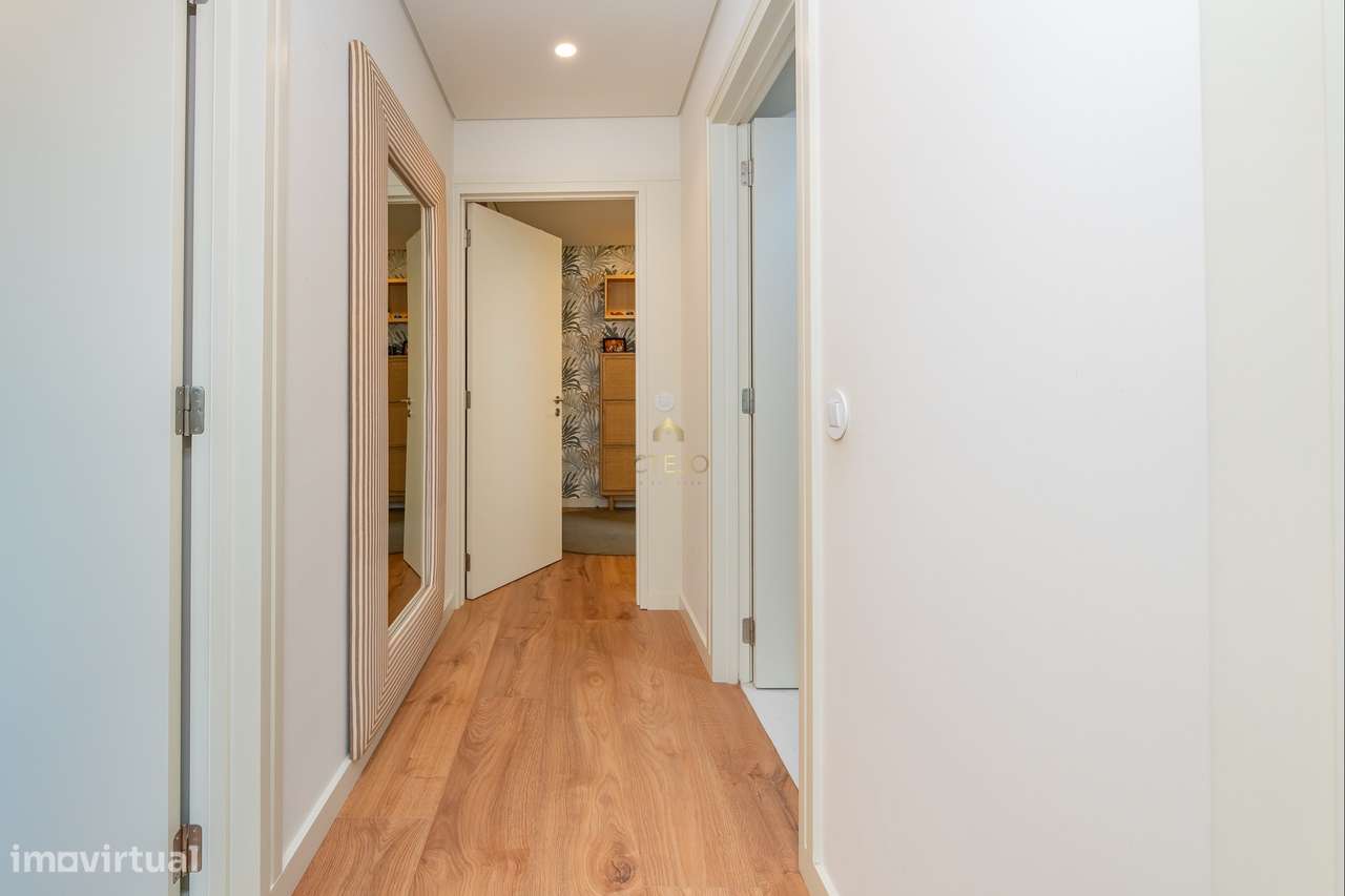 Fantástico T2 na Nova Urbanização Portela-21