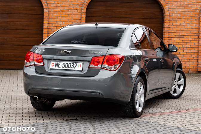 Chevrolet Cruze 1.8 Automatik LT - 18