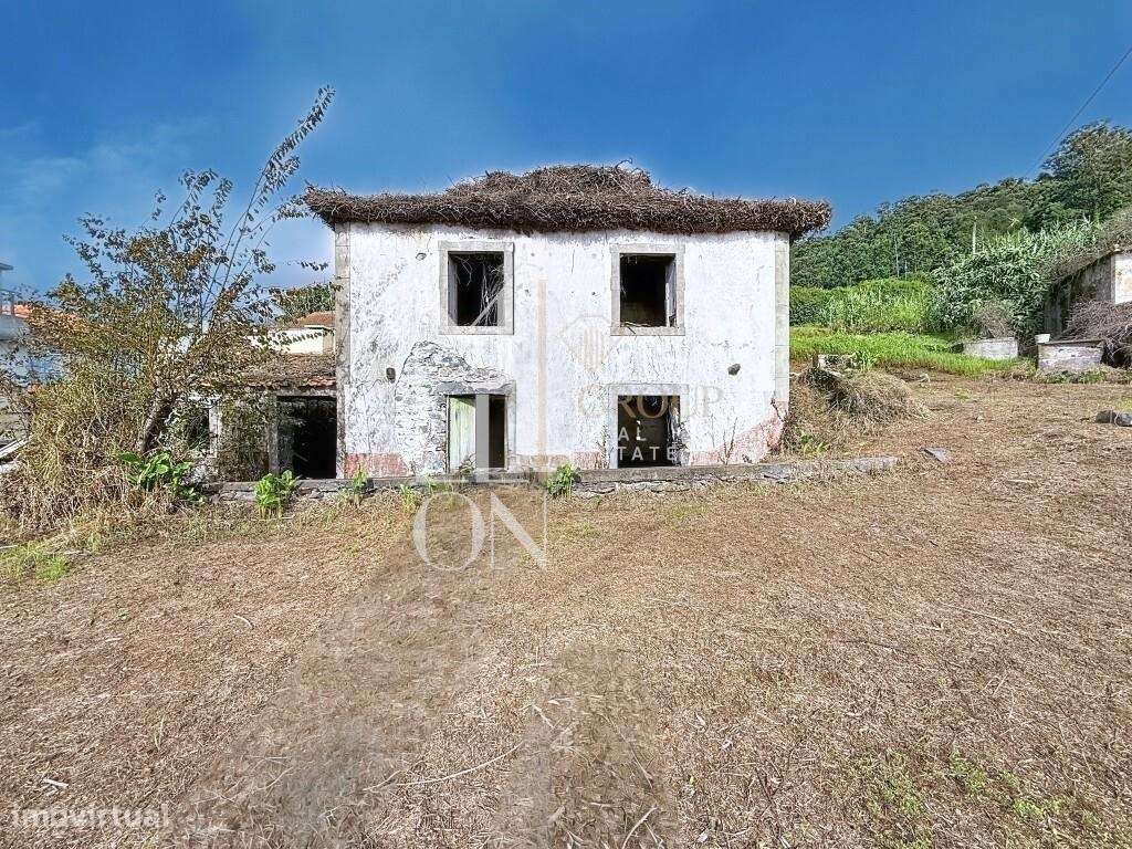 Propriedade no Arco da Calheta para recuperar-0