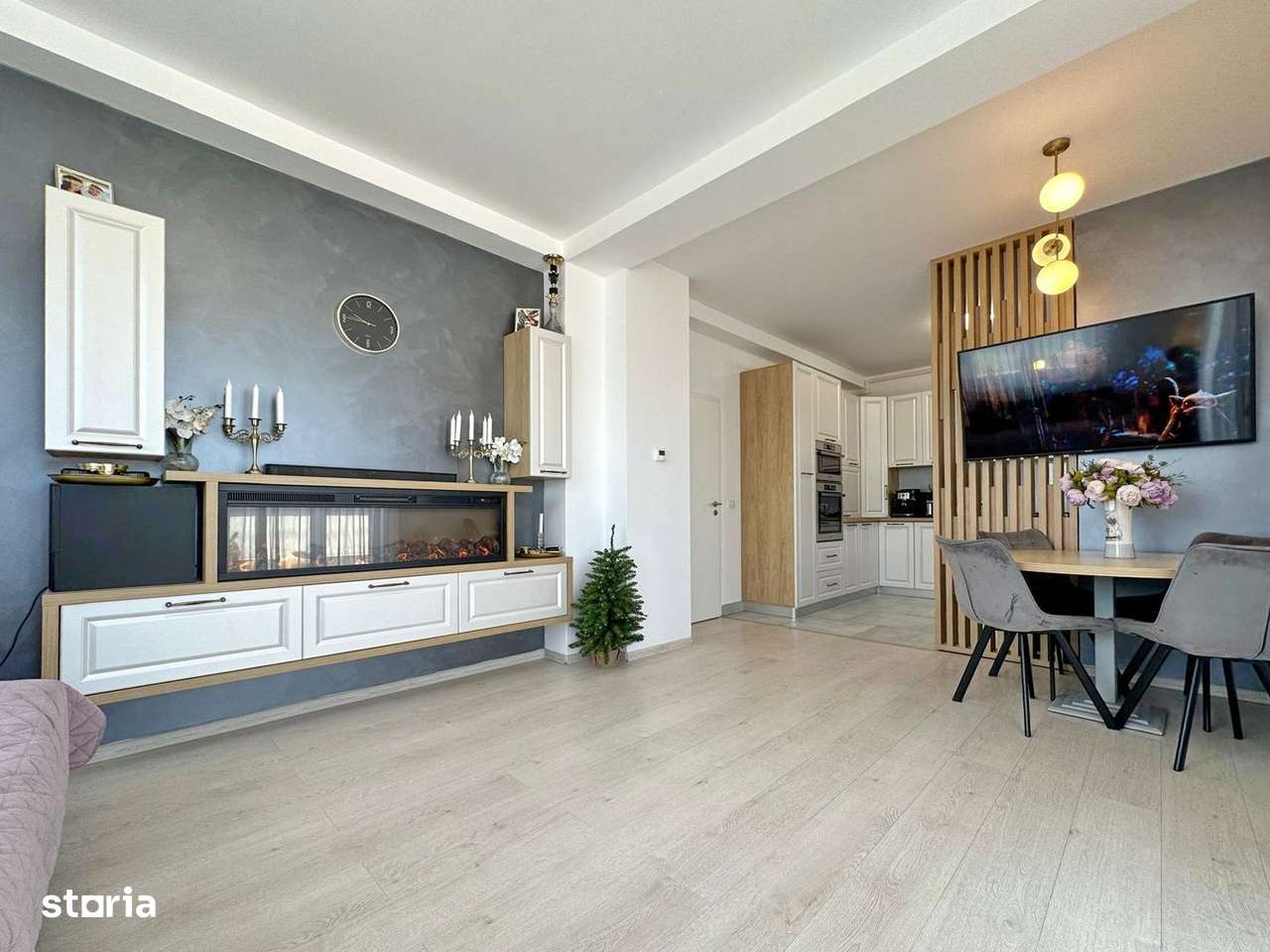 Apartament de 3 camere în Tractorul – Terasă 50 mp, Parcare Subterană - Imagine principală: 1/14