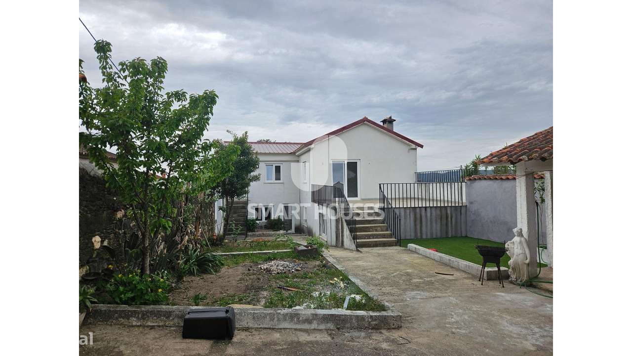 Moradia T3 Lombada (Poiares) c/ pátio-30