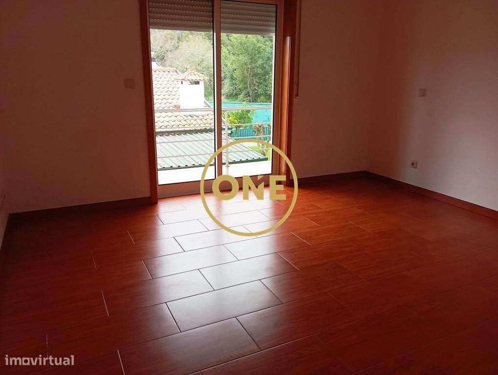 Moradia T3 com Terreno de 650 m2 – Grande Potencial de Valorização em - Grande imagem: 5/13