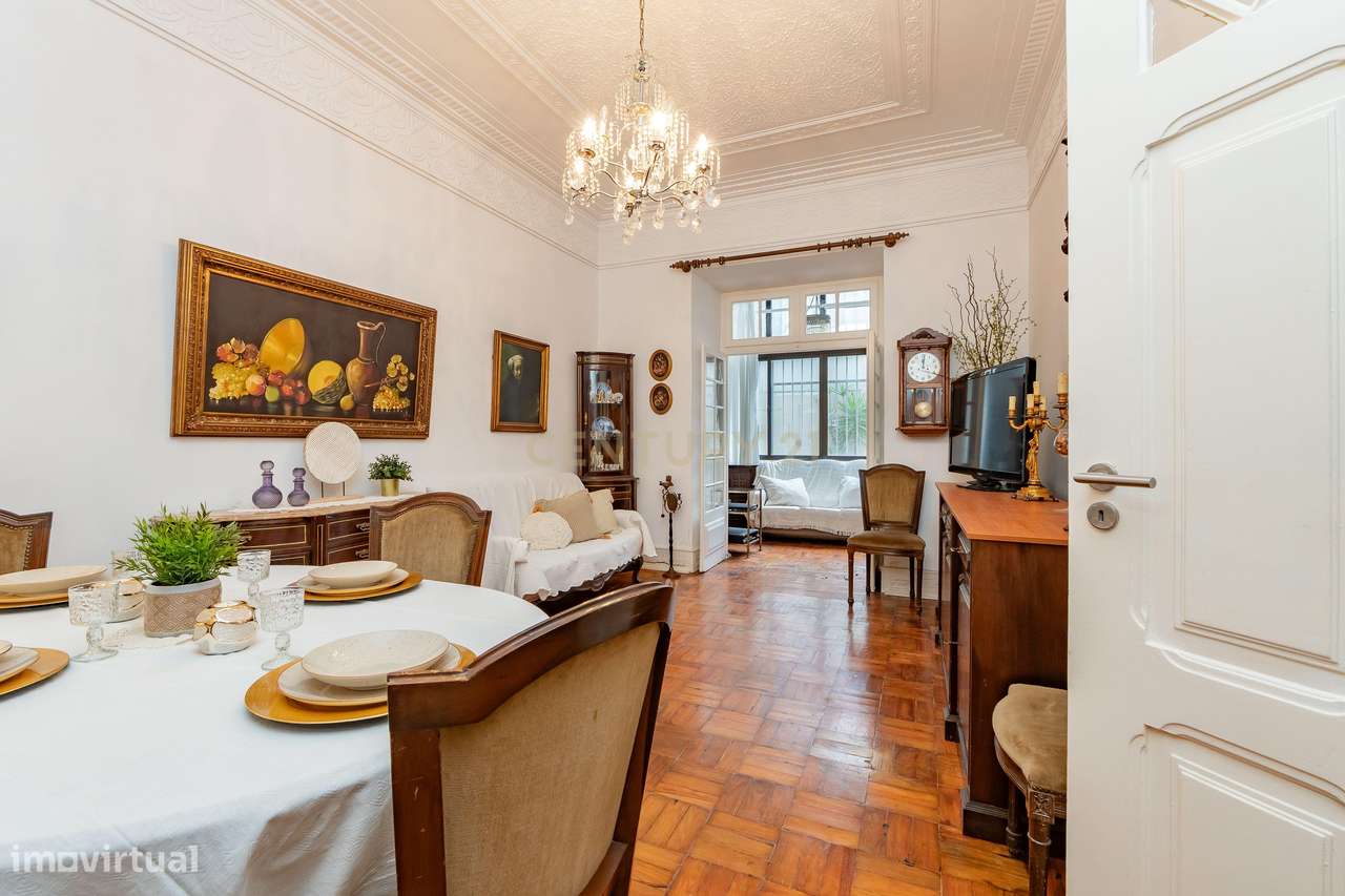 T3  (5 ass.) com terraço, elevador e arrecadação - Rua do Zaire-10