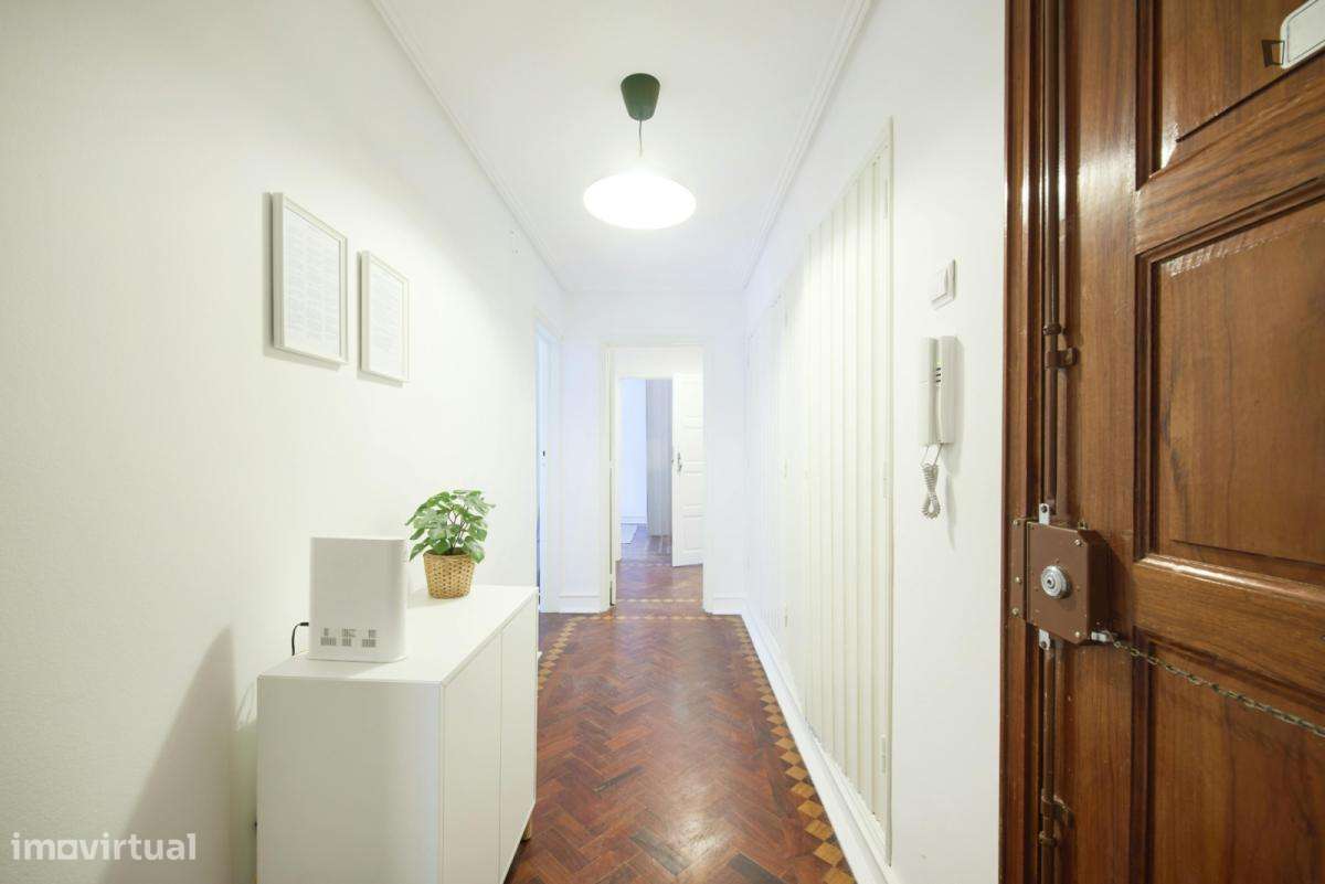 Quarto - localizado em Saldanha Lisbon - Grande imagem: 3/6