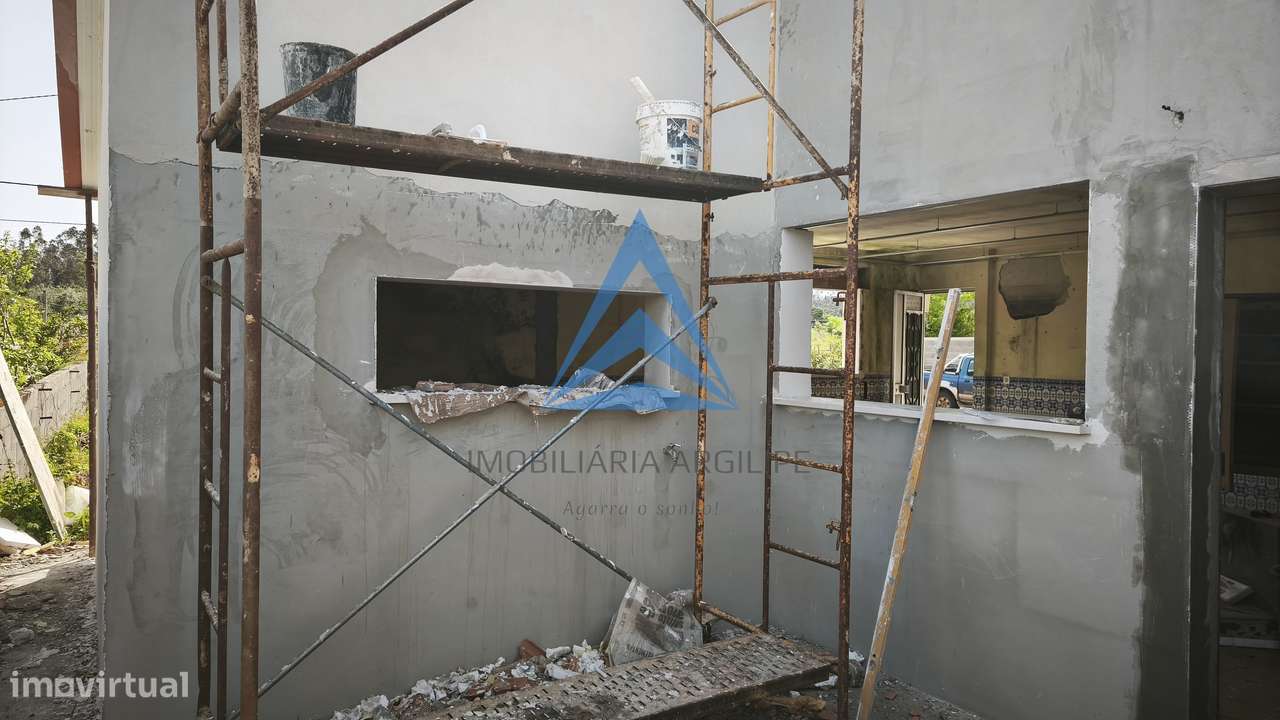 Moradia T5 com Piscina-25