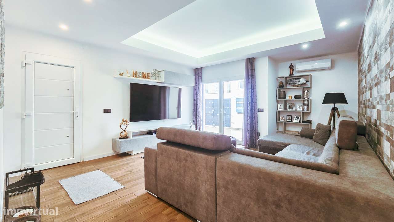 Moradia isolada de 3+2 assoalhadas - Garagem e espaço para piscina-9