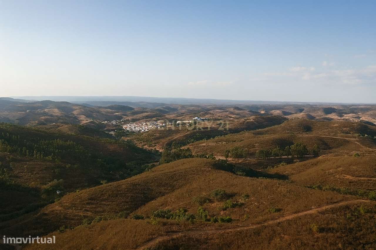 Herdade Alentejana - Um Lugar Onde o Silêncio Tem Valor e a Terra Tem - Grande imagem: 4/15