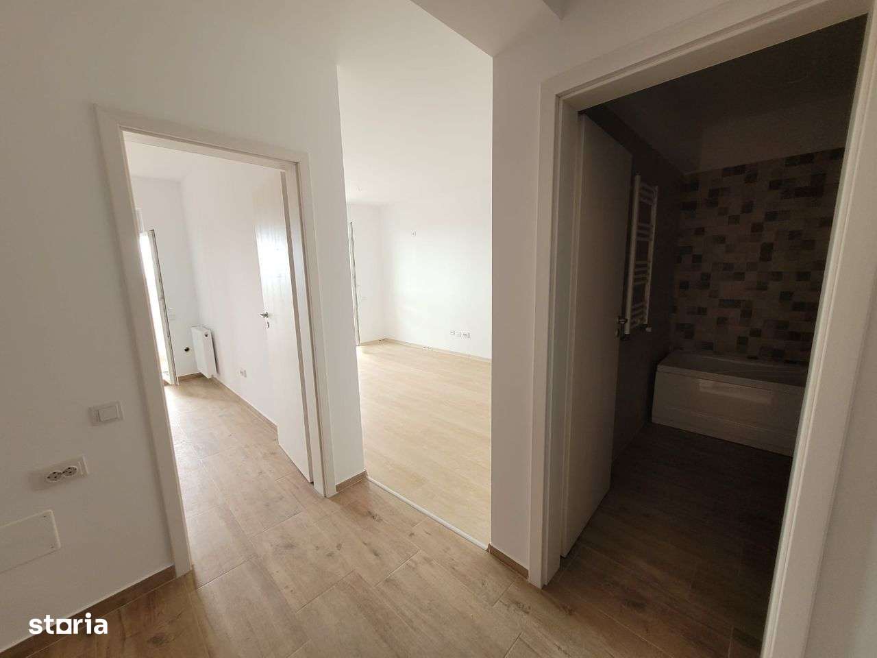 Berceni-Metrou Aparatorii Patriei-Garsoniera decomandat-TVA 21% INCLUS - Imagine principală: 4/4