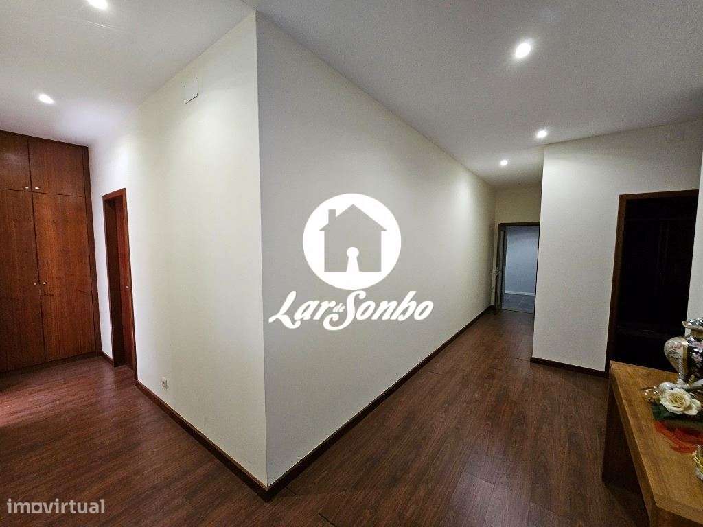 Quinta T4 em Rio Meão com 7500m2-9