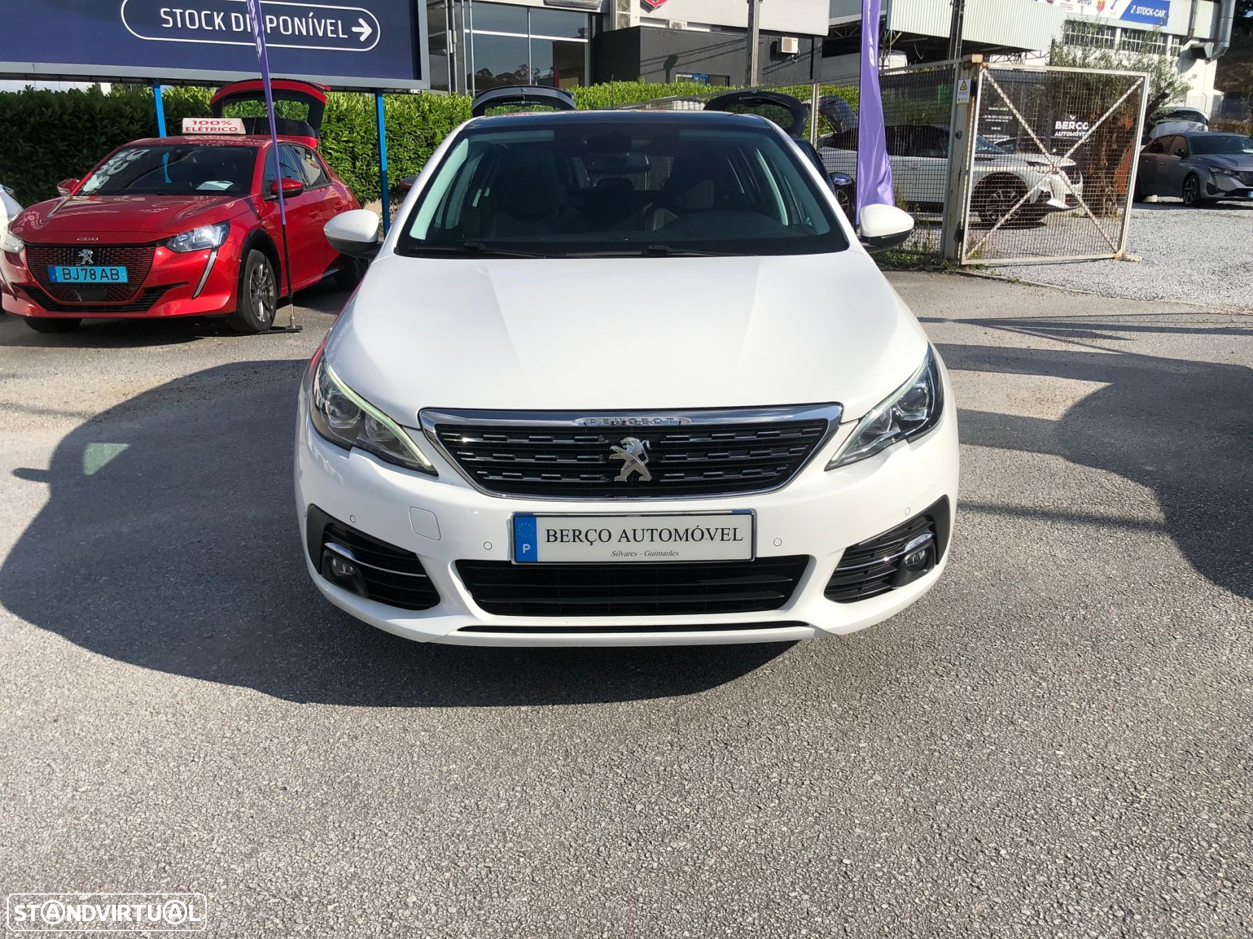 Peugeot 308 1.2 PureTech Allure Pack EAT8 - 9