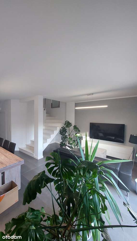 Dom w ciekawej aranżacji, wysoki standard, coś pięknego, parking-3