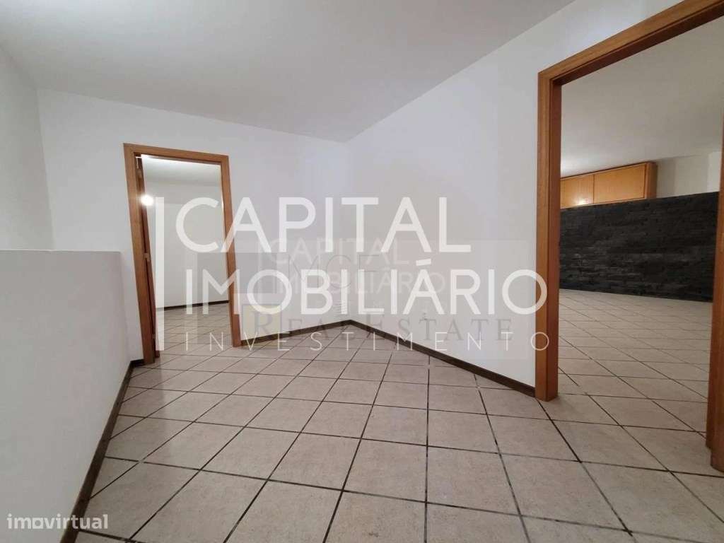 Moradia isolada V3+2 situada nas Caixas em Sesimbra com Piscina-31