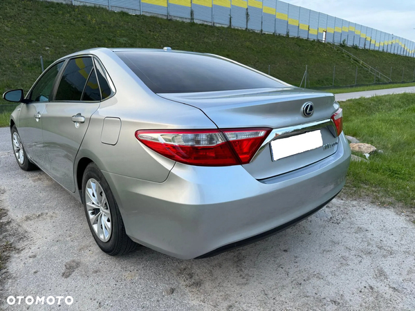 Toyota Camry - 3