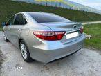 Toyota Camry - 3