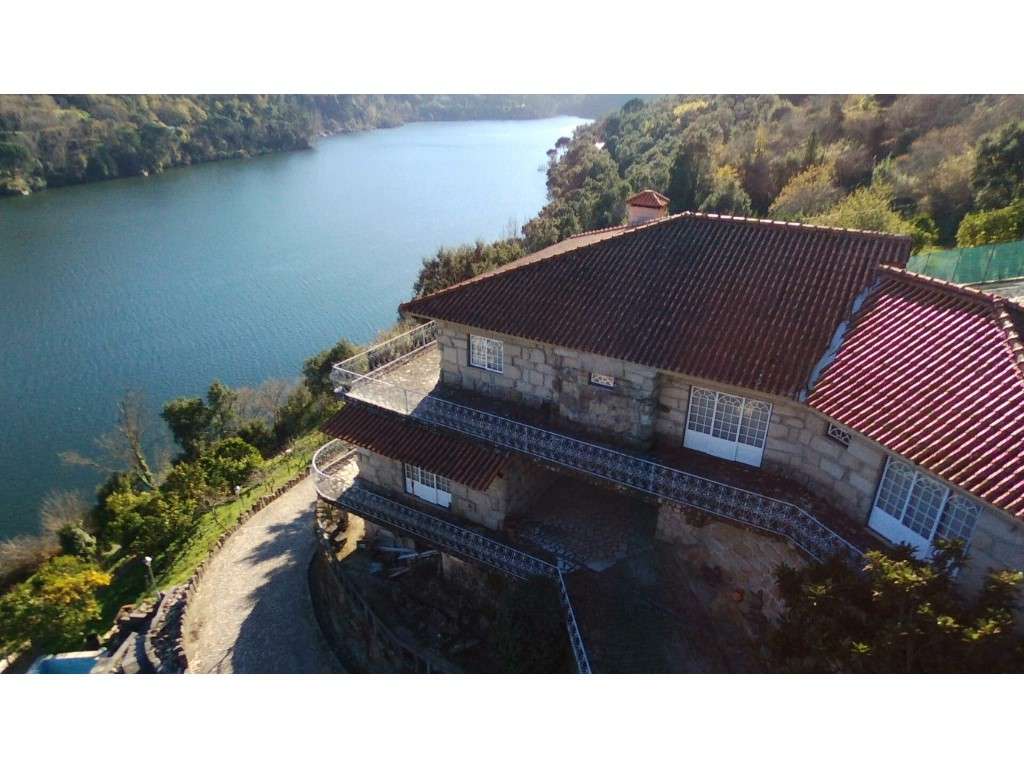 Moradia rústica com vista deslumbrante sobre o Rio Douro - Grande imagem: 4/29