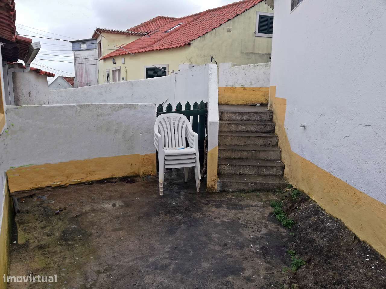 Moradia geminada, em zona calma. - Grande imagem: 3/18