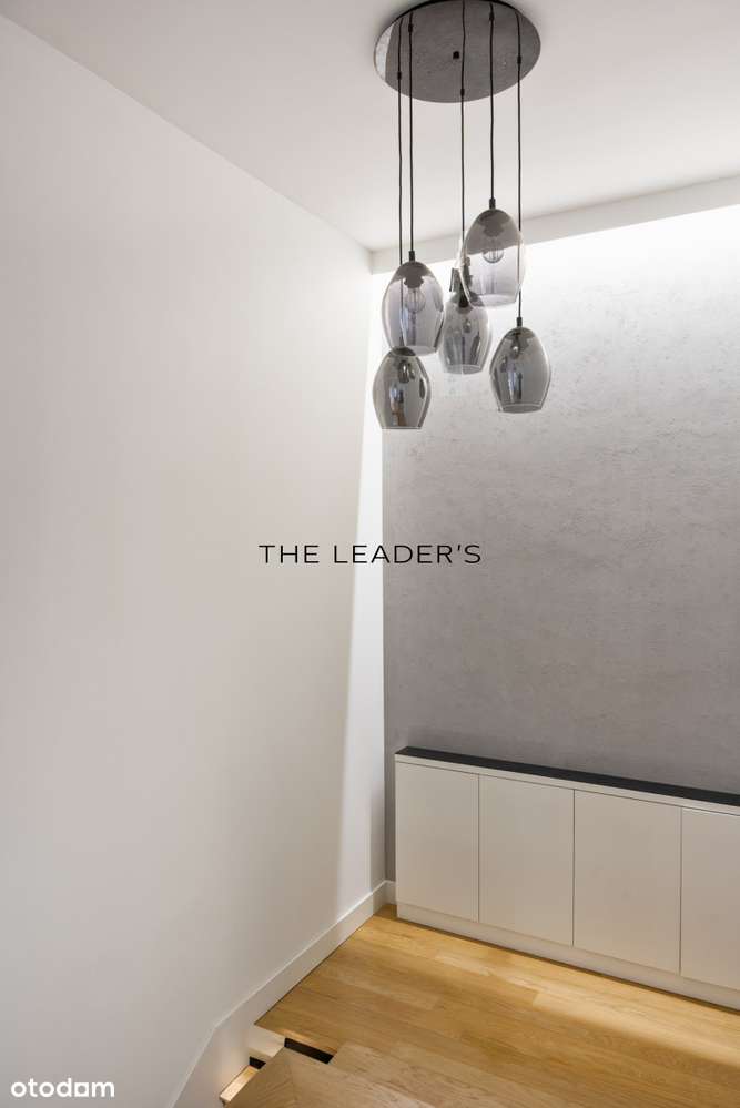 Rodzinny dom po remoncie | Ogródek, garaż, metro-13