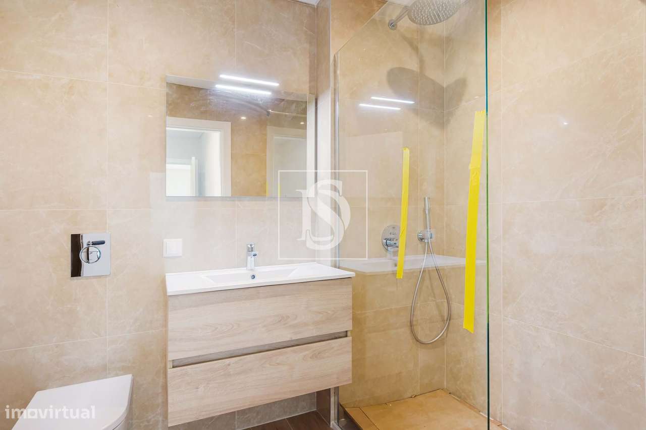 Viva o Conforto e a Elegância num Refúgio Exclusivo em Leceia-25