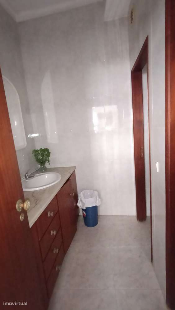 Prédio com 2 pisos | Centro do Montijo | Afetação Mista-11