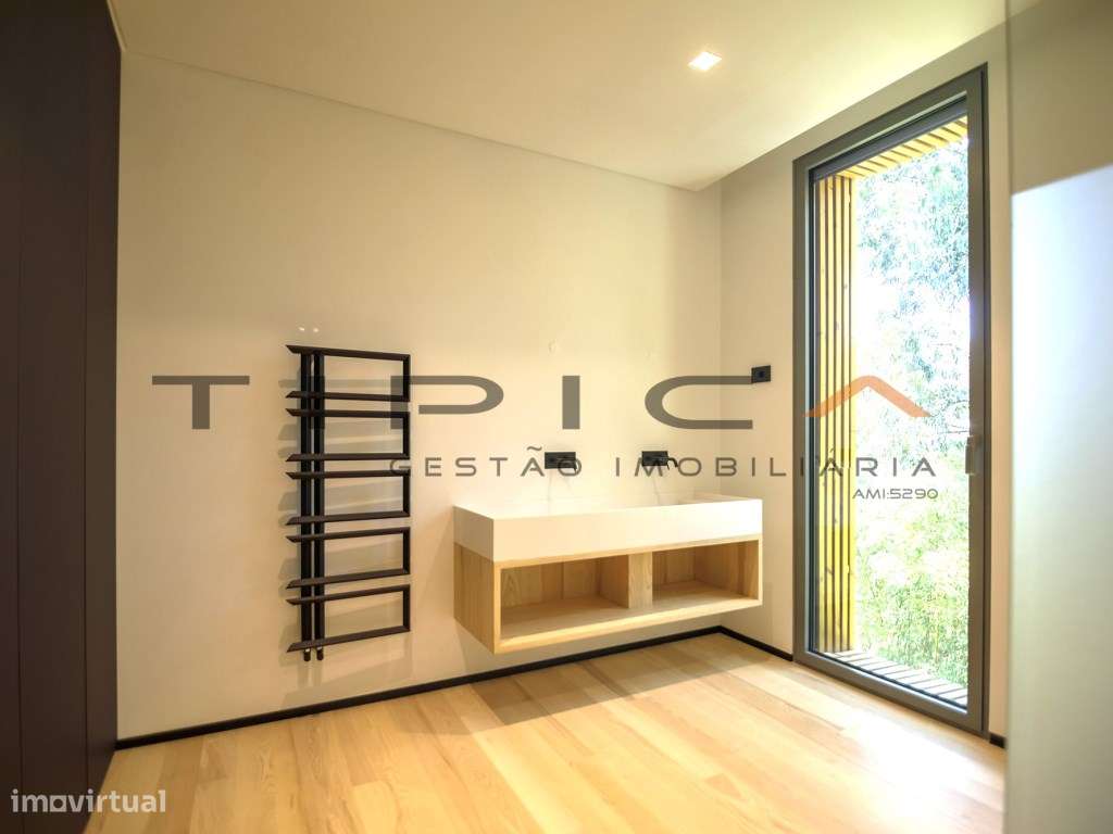 Moradia LUXO Condomínio Privado-19